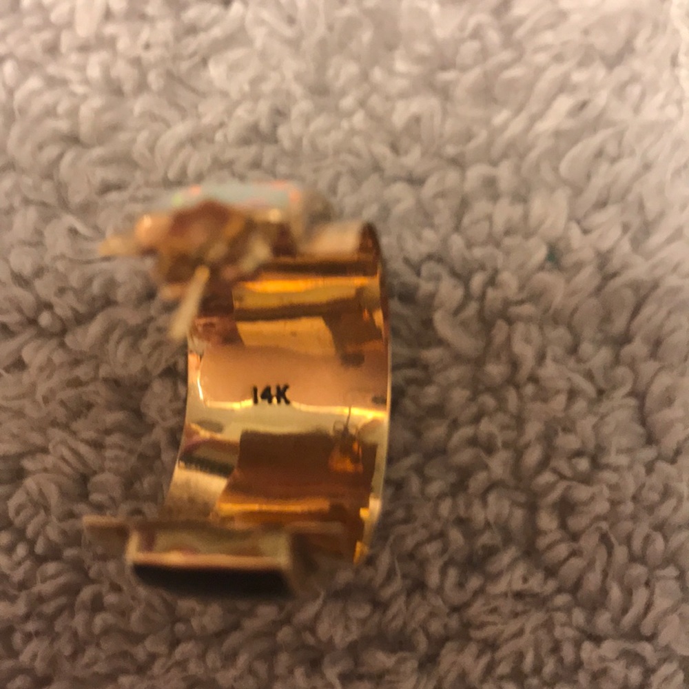 Amazing solid yellow gold opal earrings - Picture 6 of 7